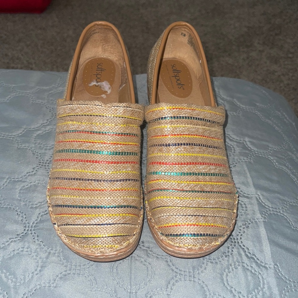 Clogs